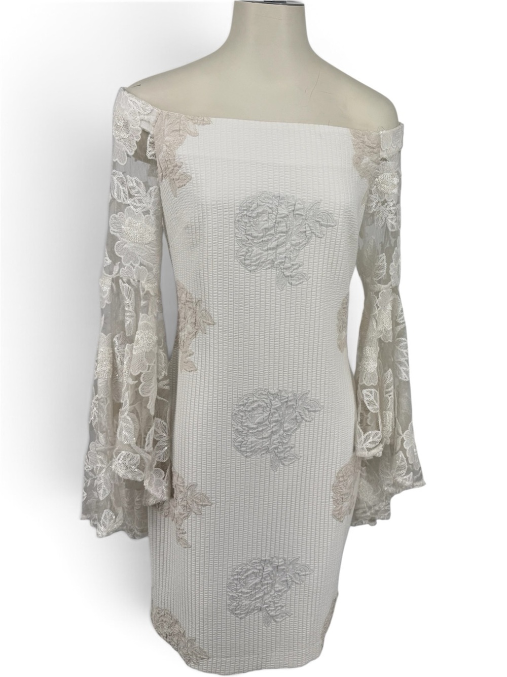 Alberto Makali White and Silver Lace Tulip Bell Dress | Size 4